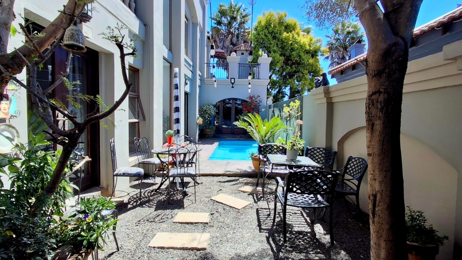 5 Bedroom Property for Sale in Roodia Free State